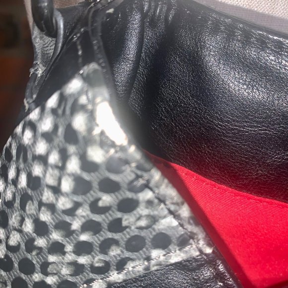 Carlos Santana Gray Vegan Leather Animal Print Shoulder Bag - Picture 6 of 10